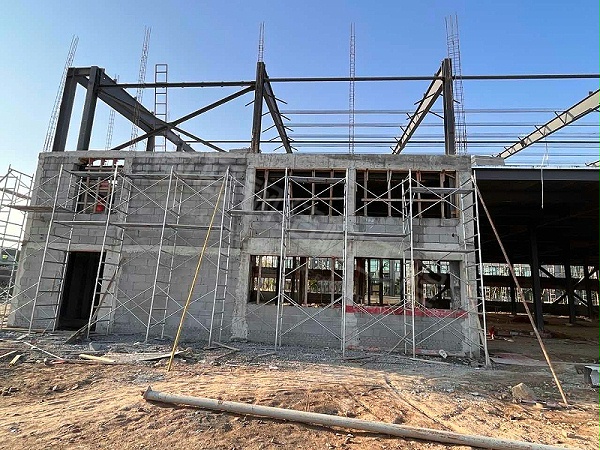 生命至上：钢结构厂房施工高空作业与支撑系统安装规范