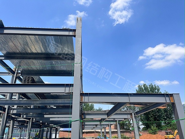 钢结构厂房设计中，钢柱与基础连接节点设计要点分析