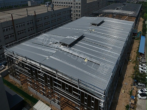 河南建钢结构厂房多少钱一平方？关键因素解析