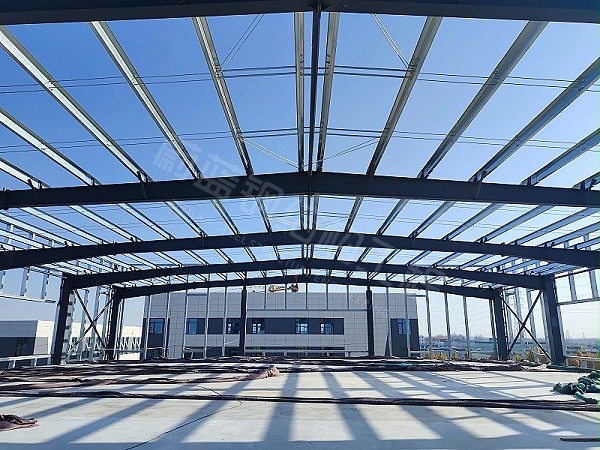 60亩钢结构厂房总包建设：工期能缩短多少？