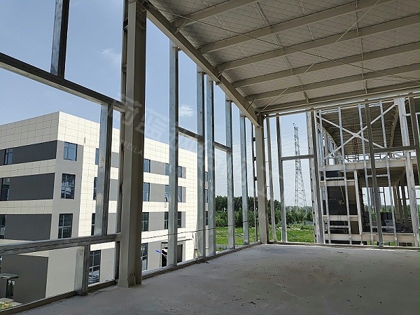 60亩钢结构厂房总包建设：工期能缩短多少？