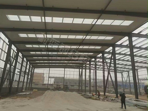 钢结构厂房施工周期多久？影响工期的关键因素详解